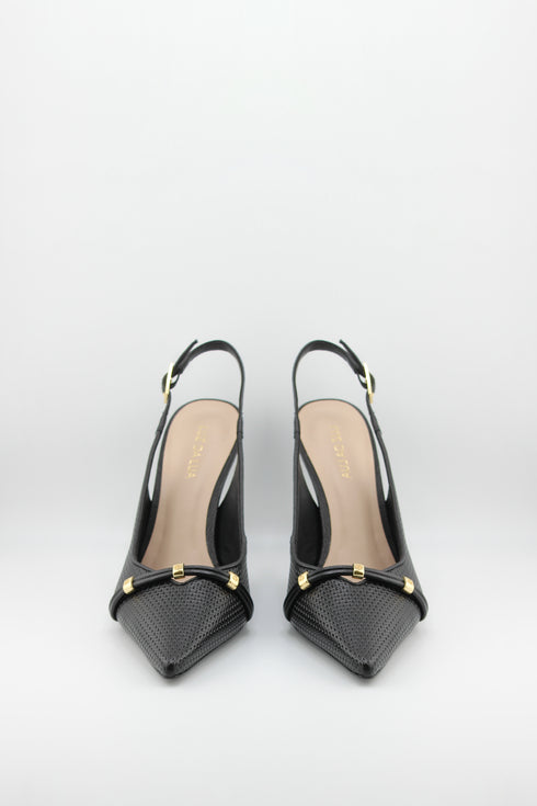 Luz da lua Perforated Slingback Pointed-Toe Pumps